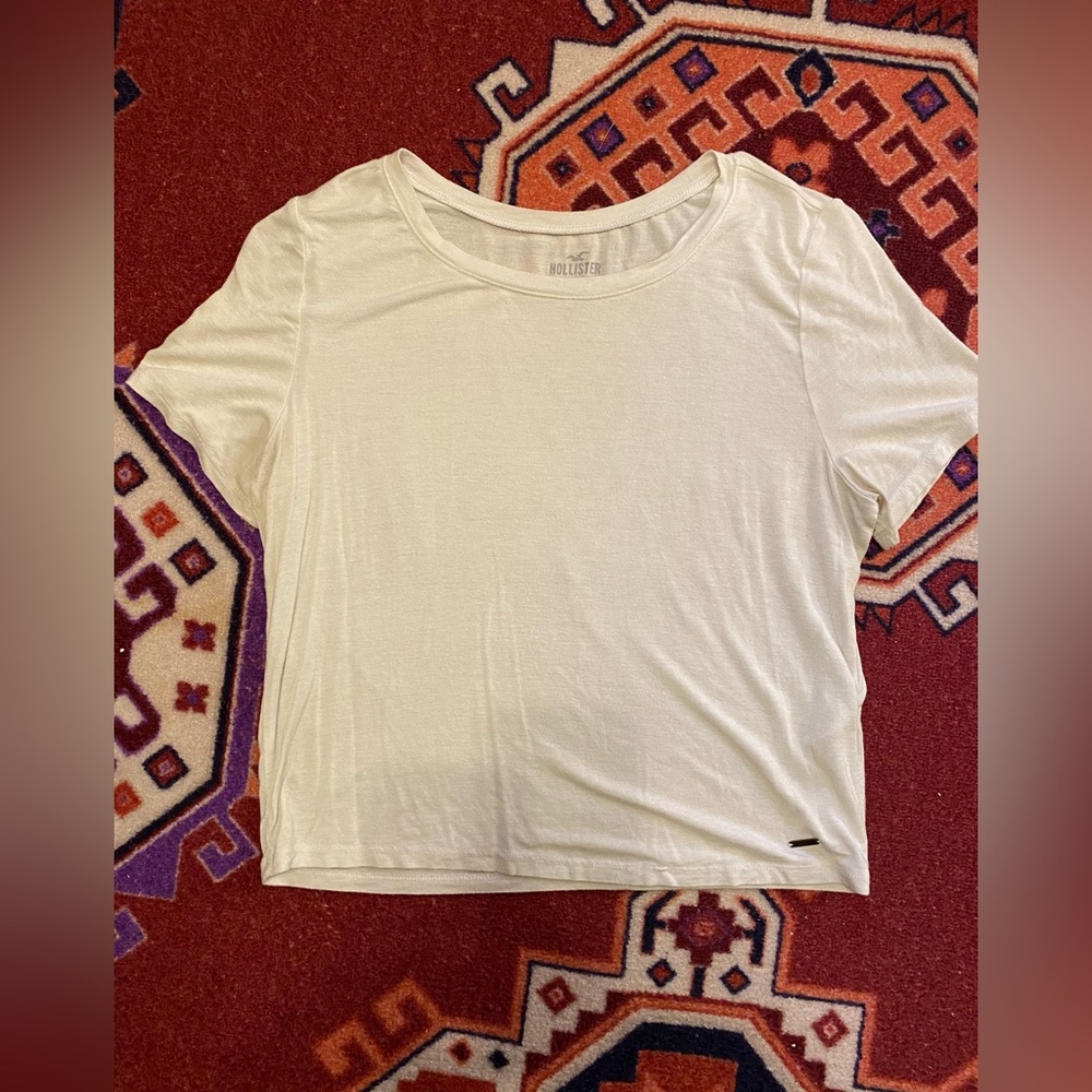 Hollister tee !! White